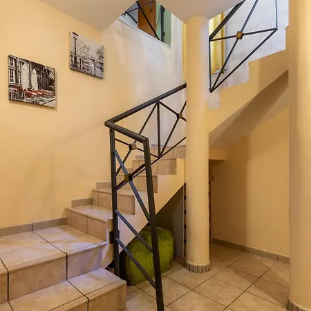 Daire Massarenti 31 Modern Duplex By Wonderful Italy Bolonya