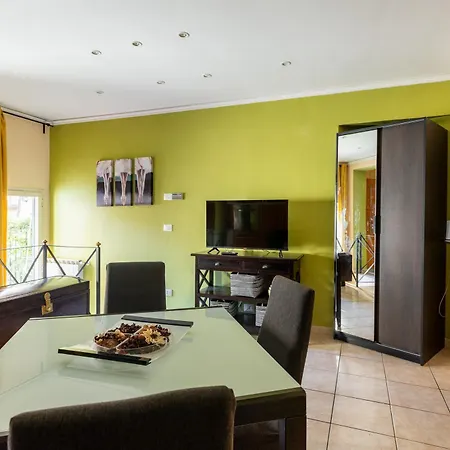 Daire Massarenti 31 Modern Duplex By Wonderful Italy